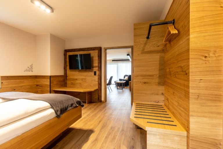 Suite 19