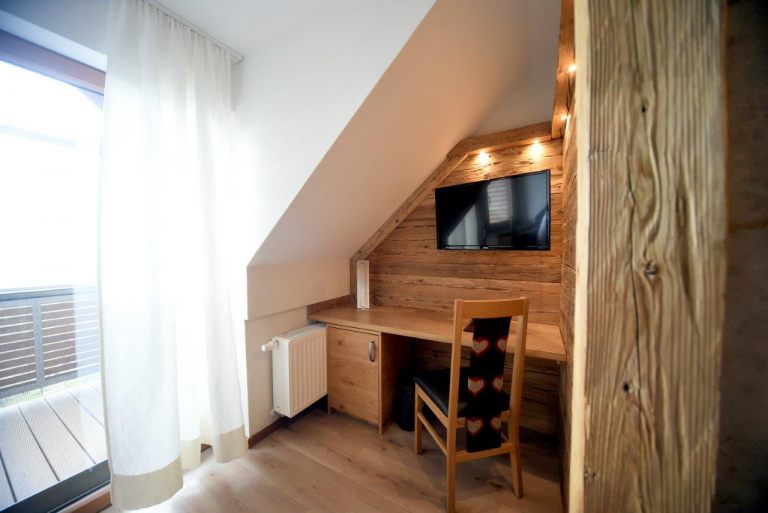 Einzelzimmer mit Balkon