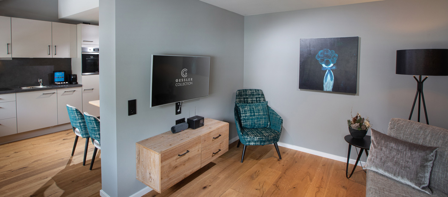 Economy Studio