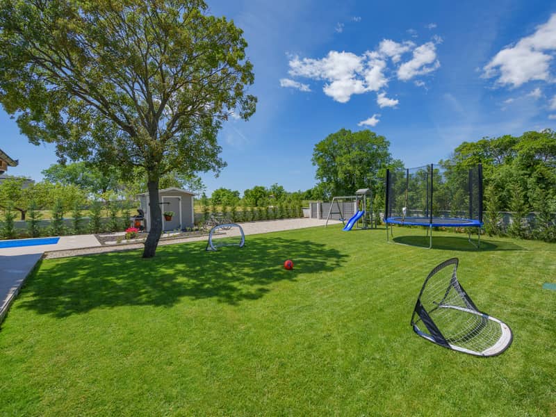 Villa Acorn