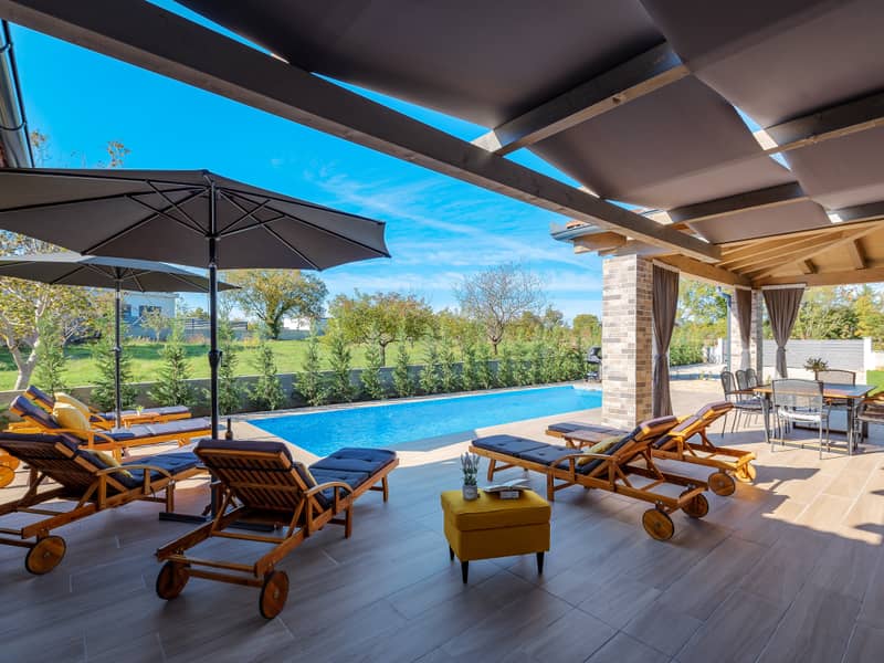 Villa Acorn